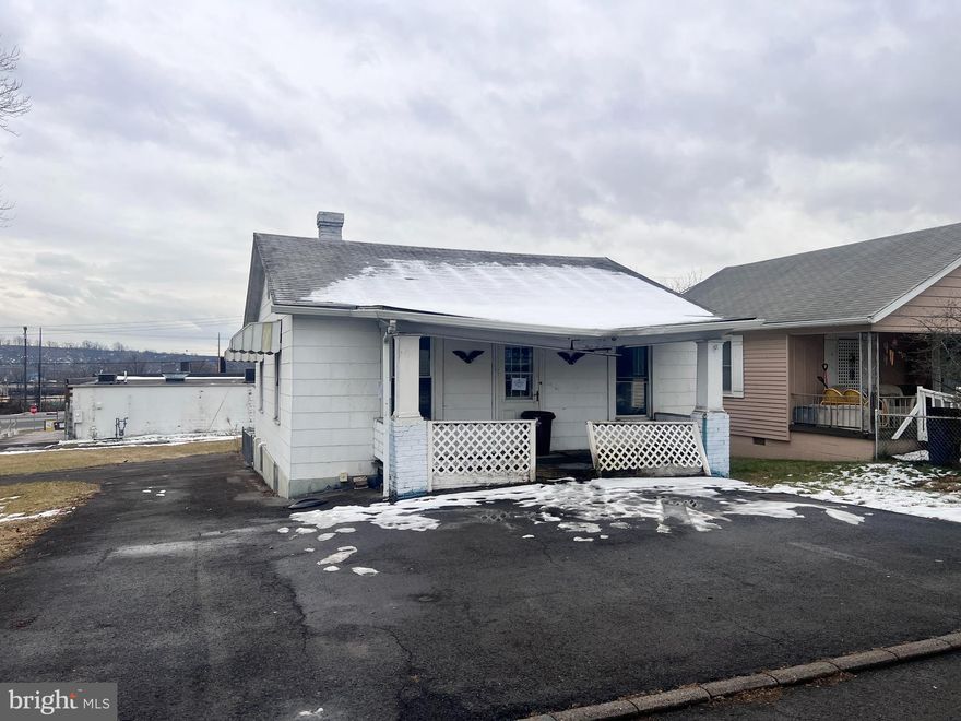 Two bedrooms - convenient location - nice sized corner level lot - sold as-is

Only offers for owner occupied purchase will be accepted for first 20 days of listing.  Expires 02/17/2025.