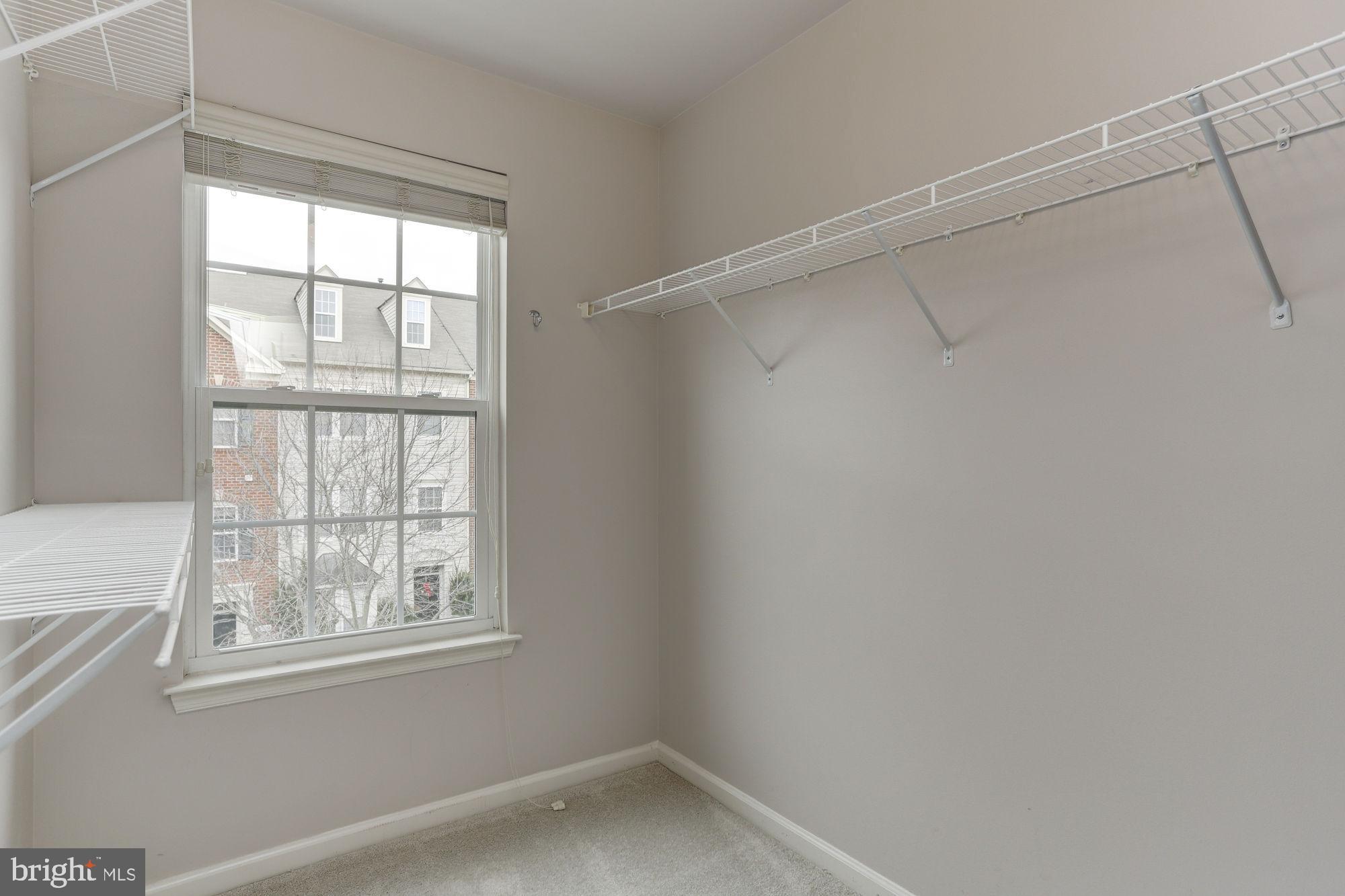 DORSEY CROSSING - Residential Lease