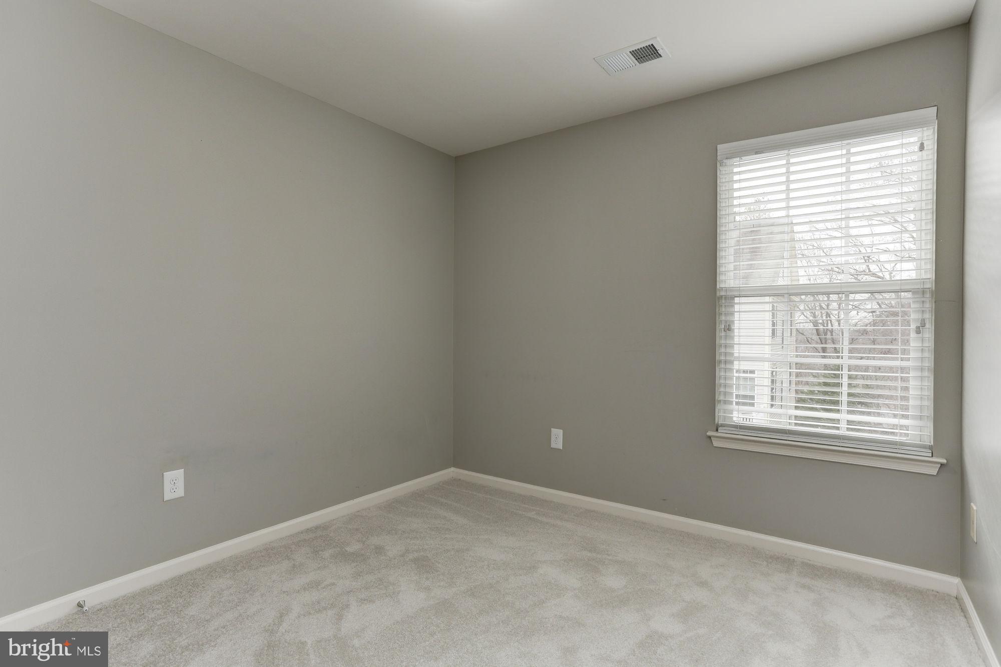 DORSEY CROSSING - Residential Lease