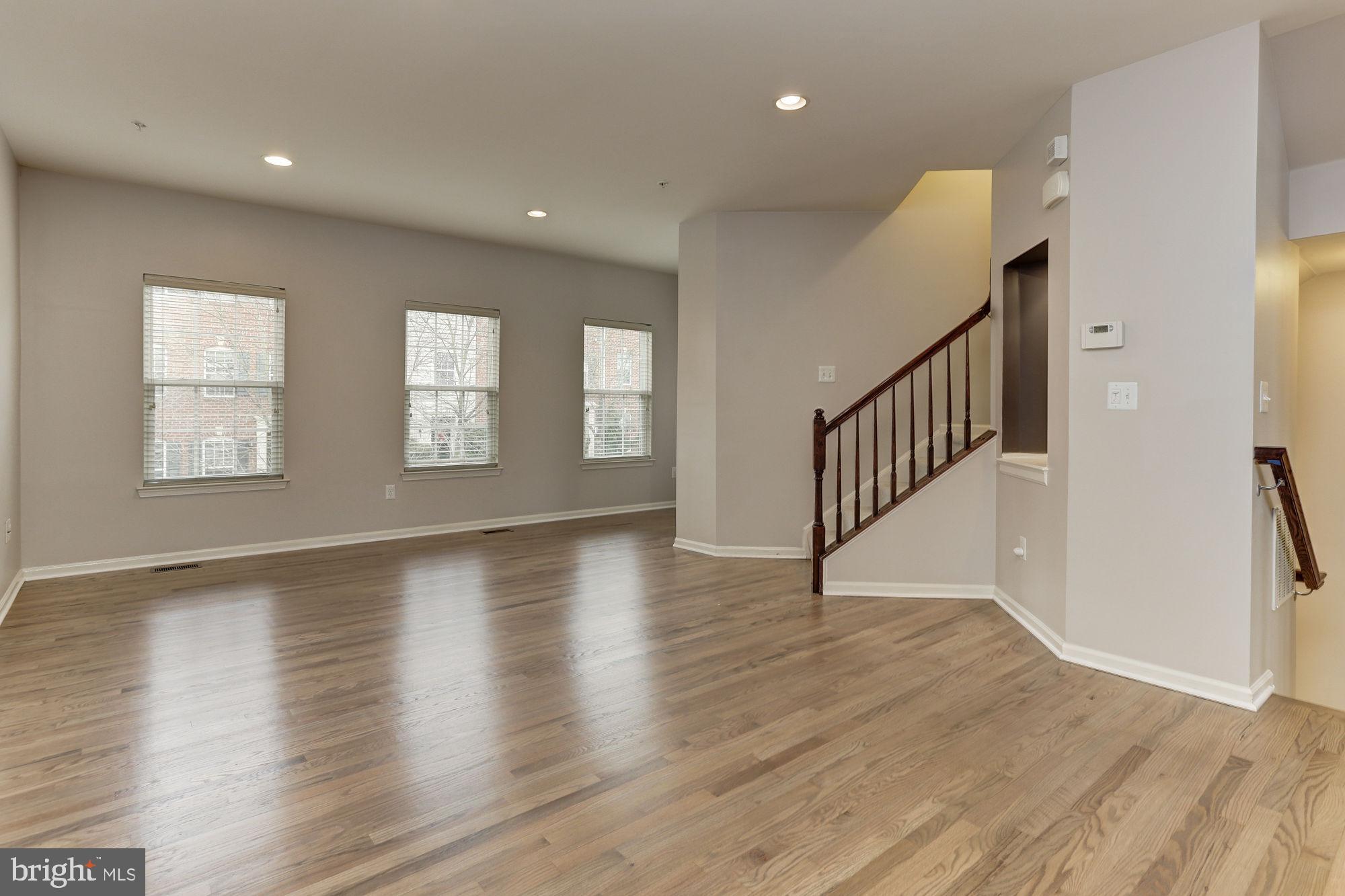 DORSEY CROSSING - Residential Lease