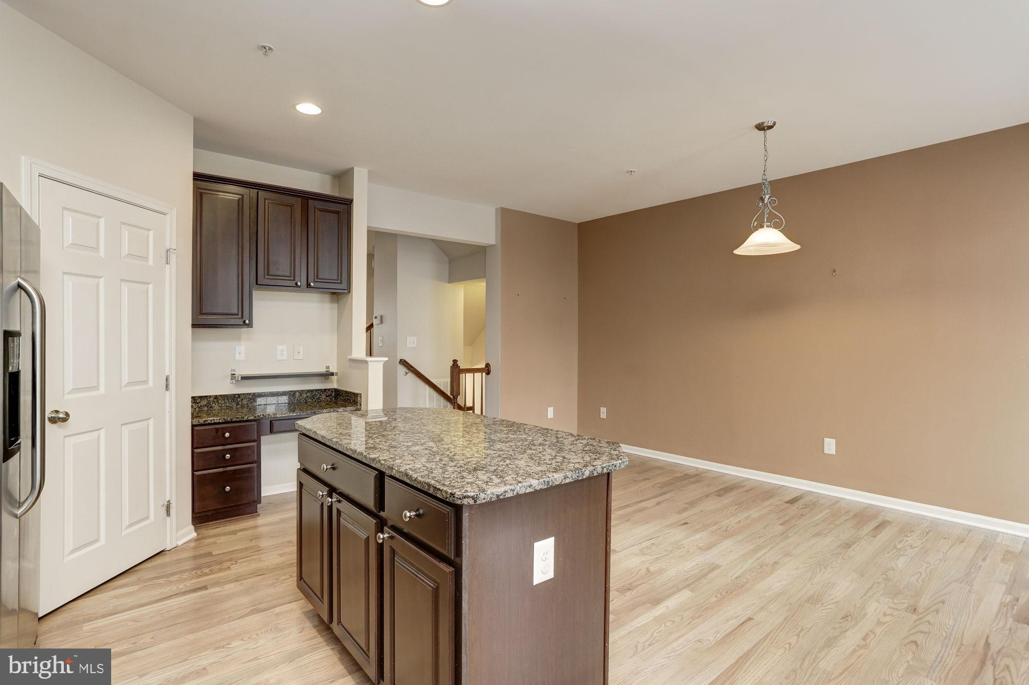 DORSEY CROSSING - Residential Lease