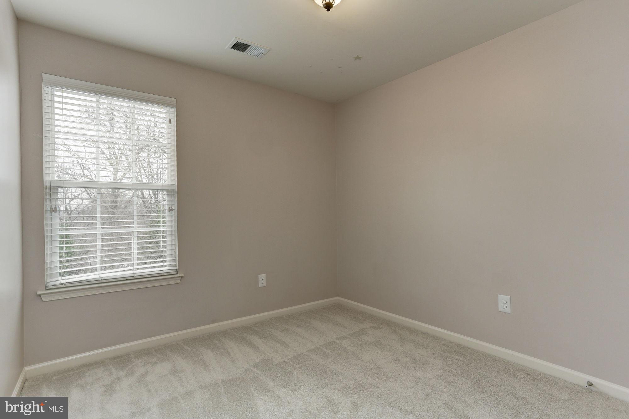 DORSEY CROSSING - Residential Lease