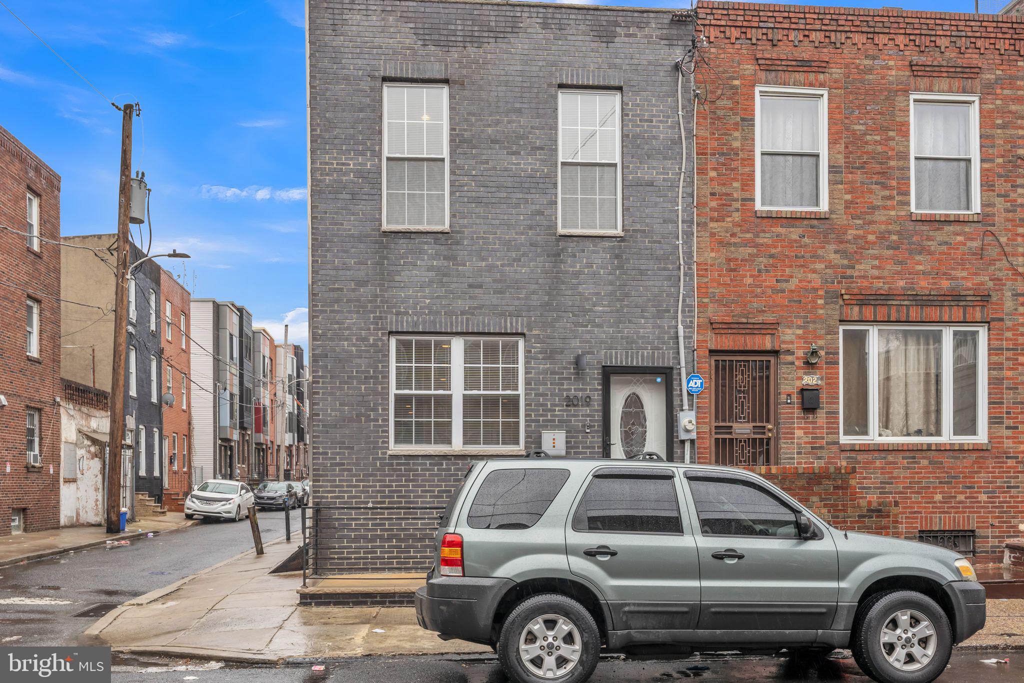Welcome to this beautiful 3 bed (plus bonus room), 3 bath home, offering a 1-car garage that’s perfect for parking and extra storage—a standout feature in South Philly!
This home is move-in ready, with brand new plank flooring recently installed throughout, adding a fresh and modern touch to every room. With 3 spacious bedrooms, 3 stylishly tiled bathrooms, and an open-concept kitchen, dining, and living area, this home is ideal for both family living and entertaining. The kitchen comes fully equipped with stainless steel appliances, and there's plenty of closet space for all your storage needs.
The fully finished basement offers additional living space with tile floors, and the garage provides secure parking and ample storage space. Located just steps from Bok Bar and a few blocks from Passyunk Square’s vibrant shops and restaurants, plus easy access to I-95 and I-76, you’ll have the best of South Philly right at your doorstep.