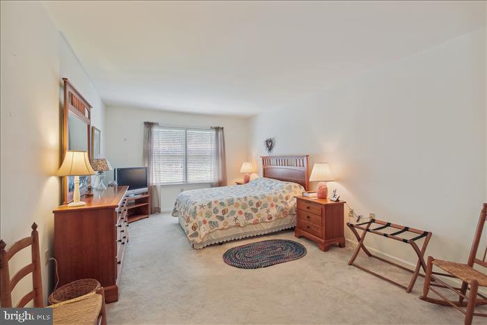 ELLINGTON - Residential