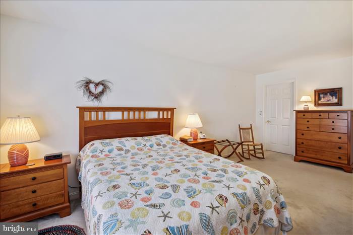 ELLINGTON - Residential