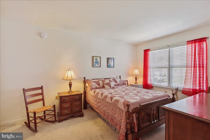 ELLINGTON - Residential