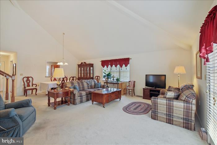 ELLINGTON - Residential