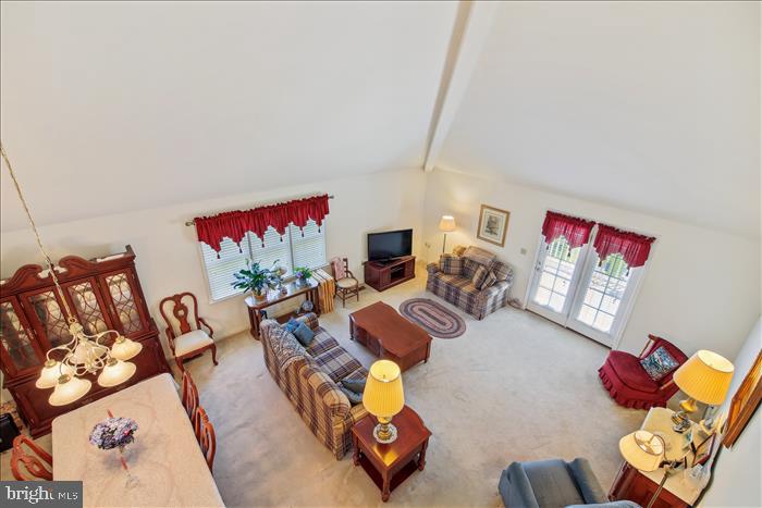 ELLINGTON - Residential