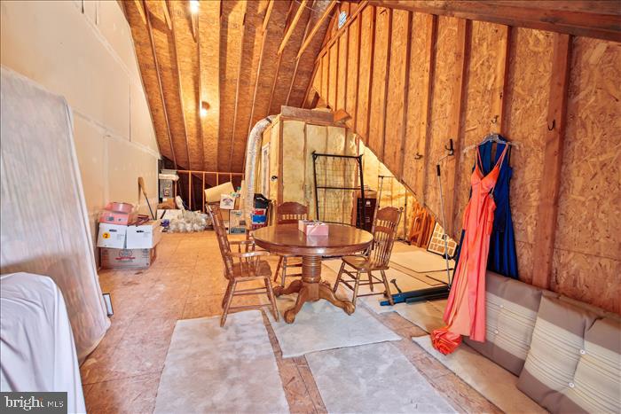 ELLINGTON - Residential