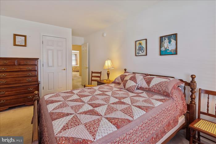 ELLINGTON - Residential