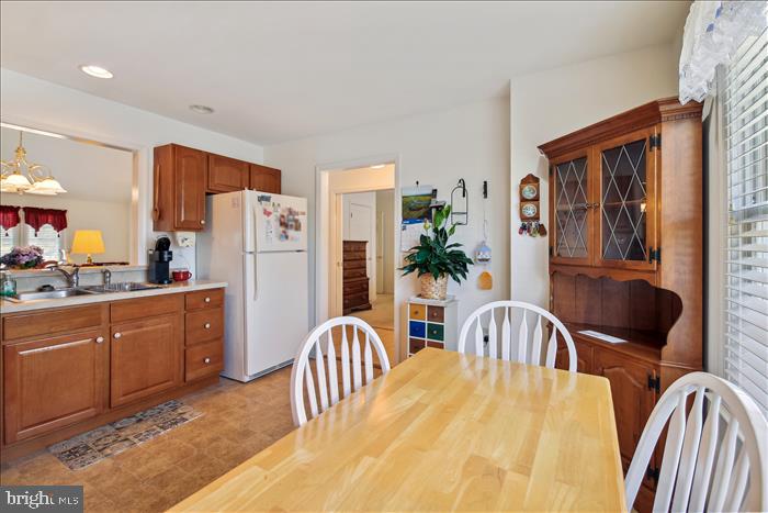 ELLINGTON - Residential