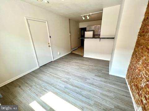 DICKINSON NARROWS - Residential Lease