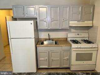 DICKINSON NARROWS - Residential Lease