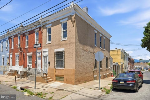 Townhouse For Sale - 269 W Wingohocking Street<br/> PHILADELPHIA, PA 19140