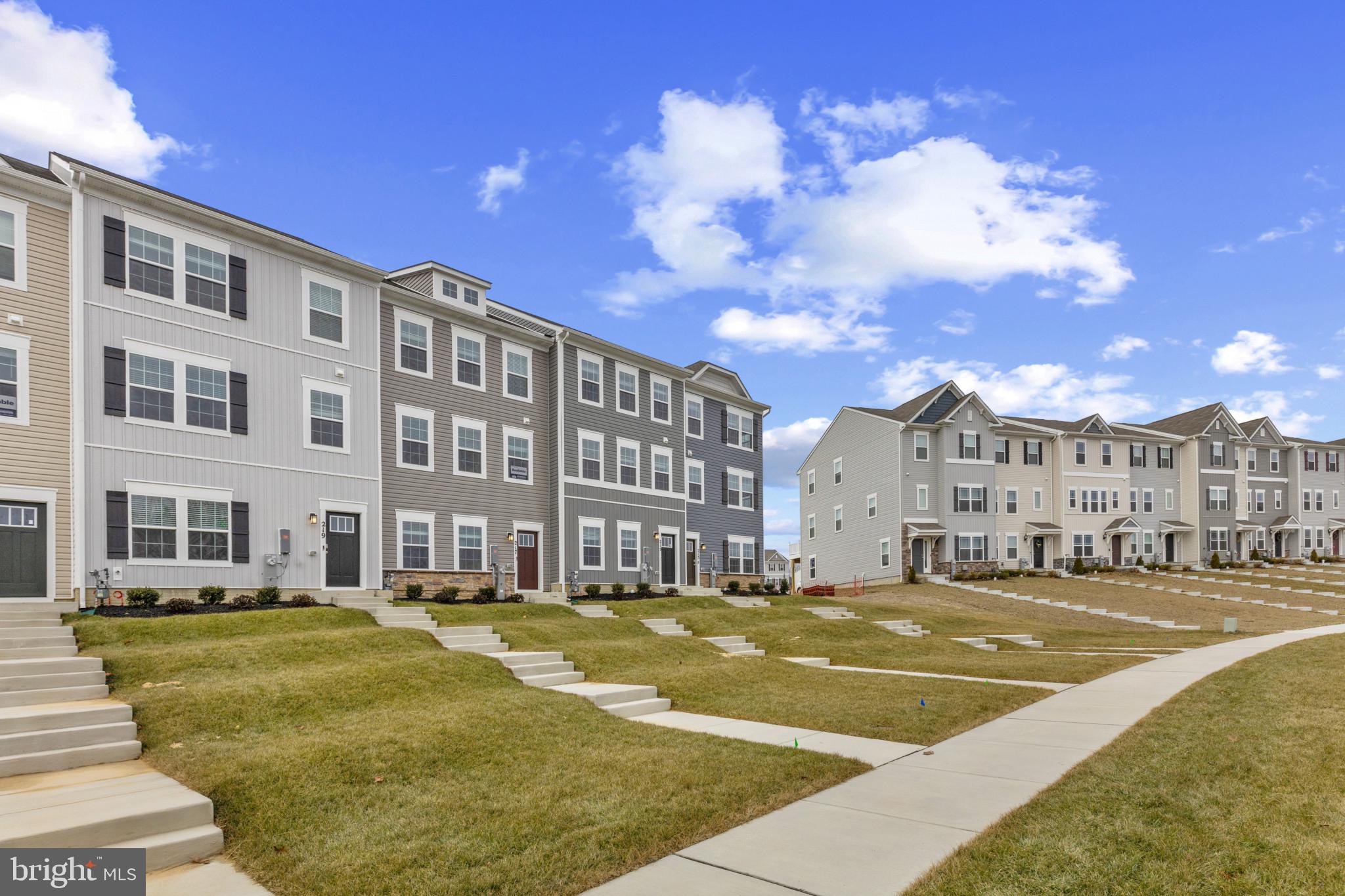 336 HACKLEY DRIVE