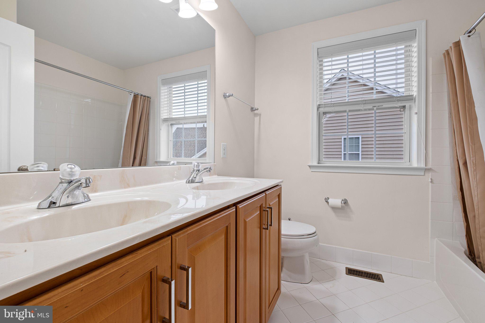 HIGH POINTE AT ST GE - Residential