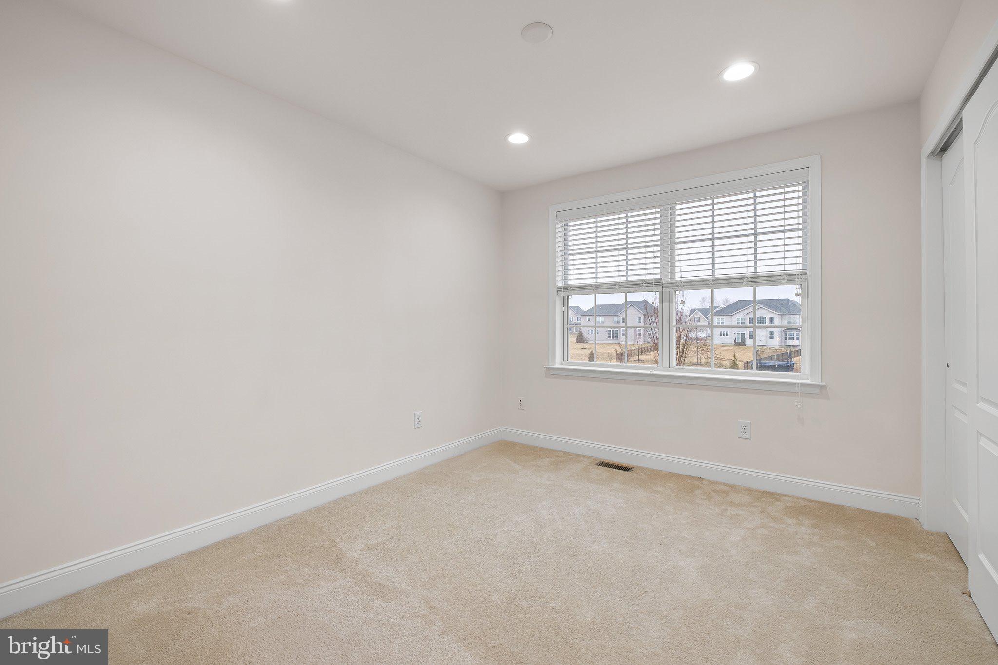 HIGH POINTE AT ST GE - Residential