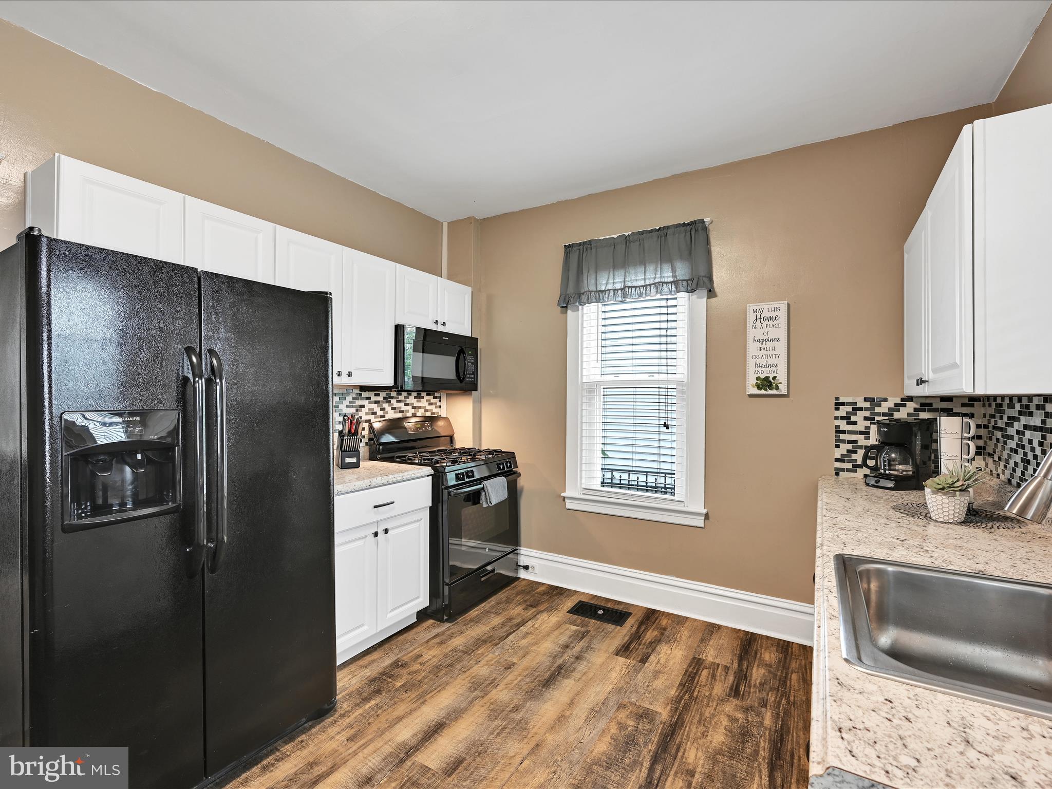 NEW CUMBERLAND BOROUGH - Residential