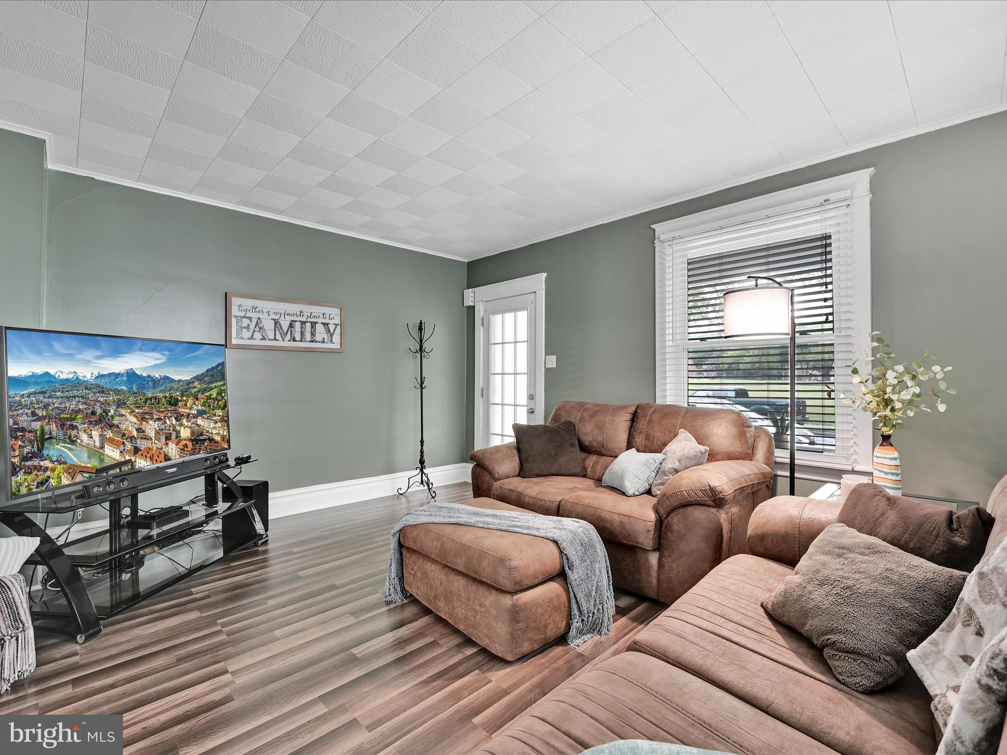 NEW CUMBERLAND BOROUGH - Residential