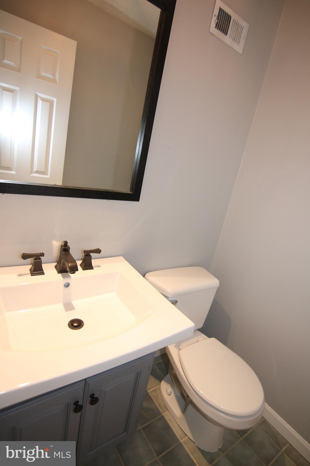 COURTS AT PINEY ORCHARD - Residential