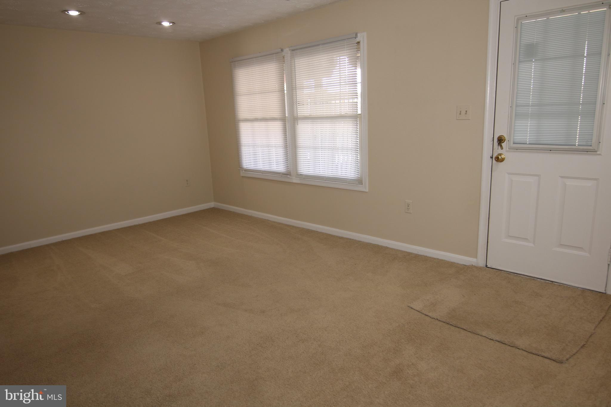 COURTS AT PINEY ORCHARD - Residential