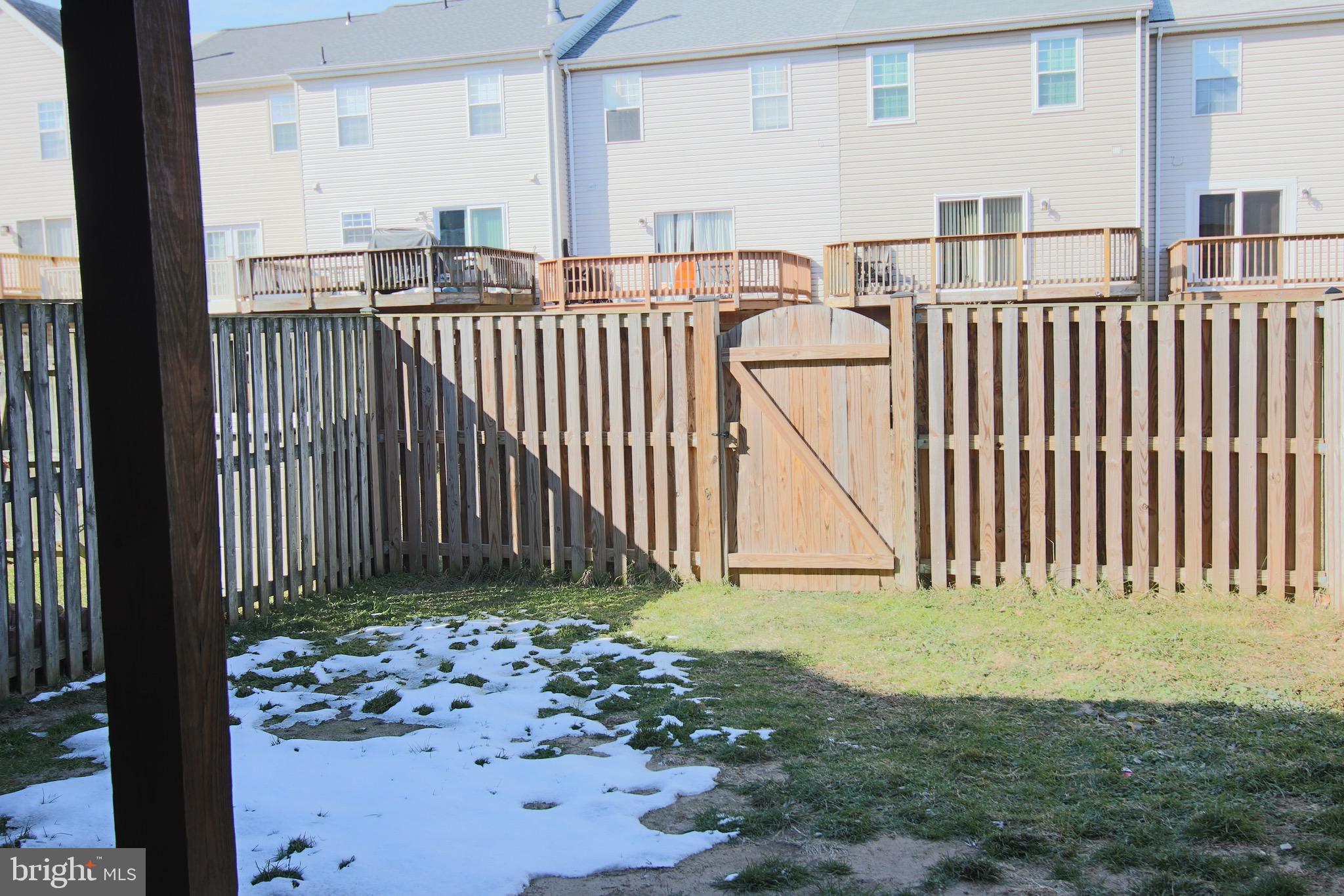 COURTS AT PINEY ORCHARD - Residential