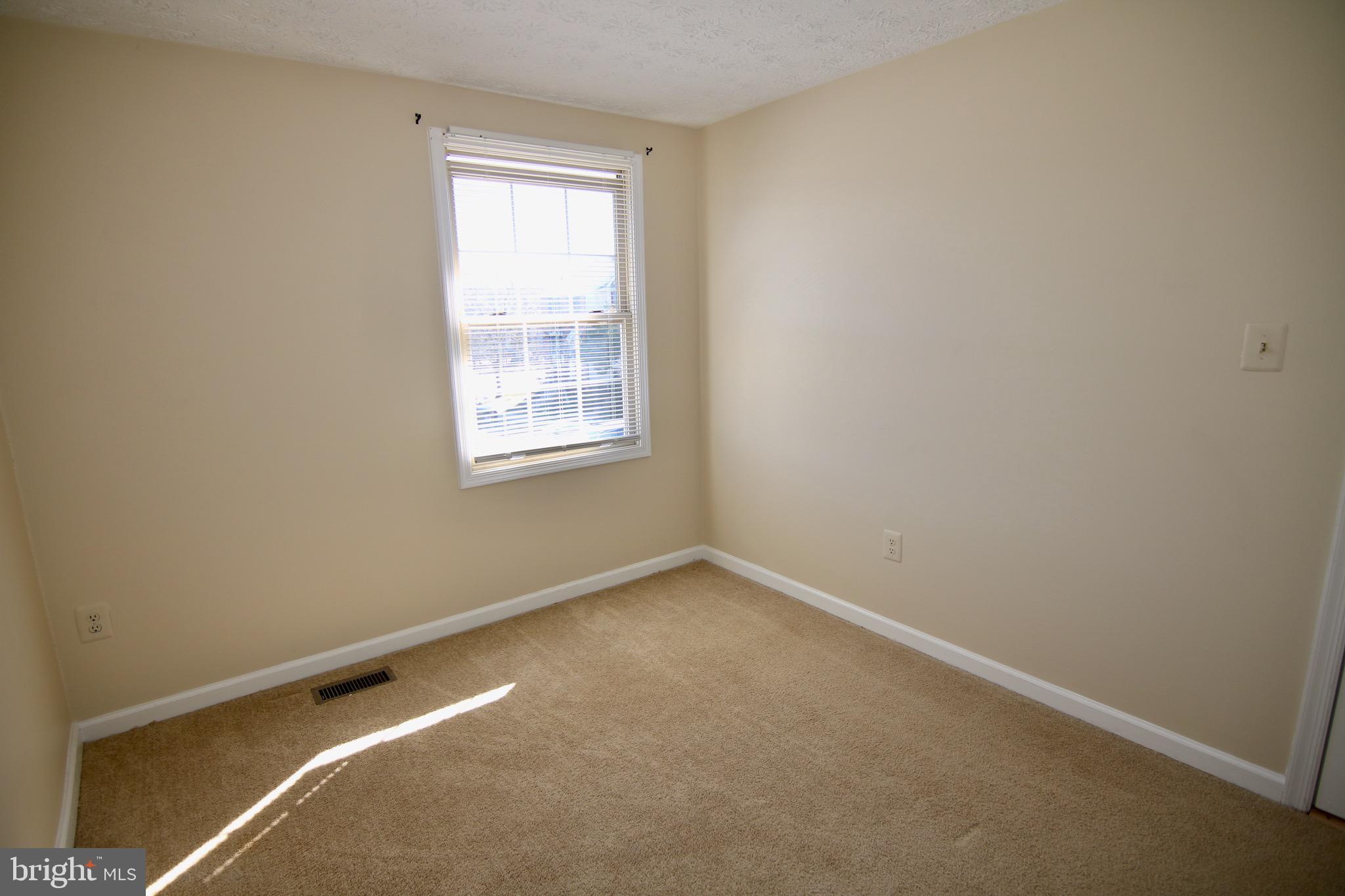 COURTS AT PINEY ORCHARD - Residential