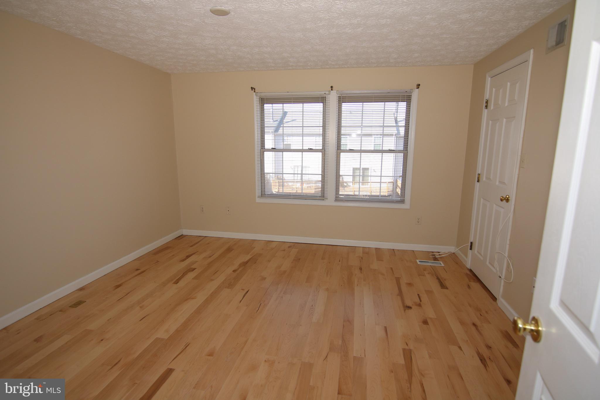 COURTS AT PINEY ORCHARD - Residential