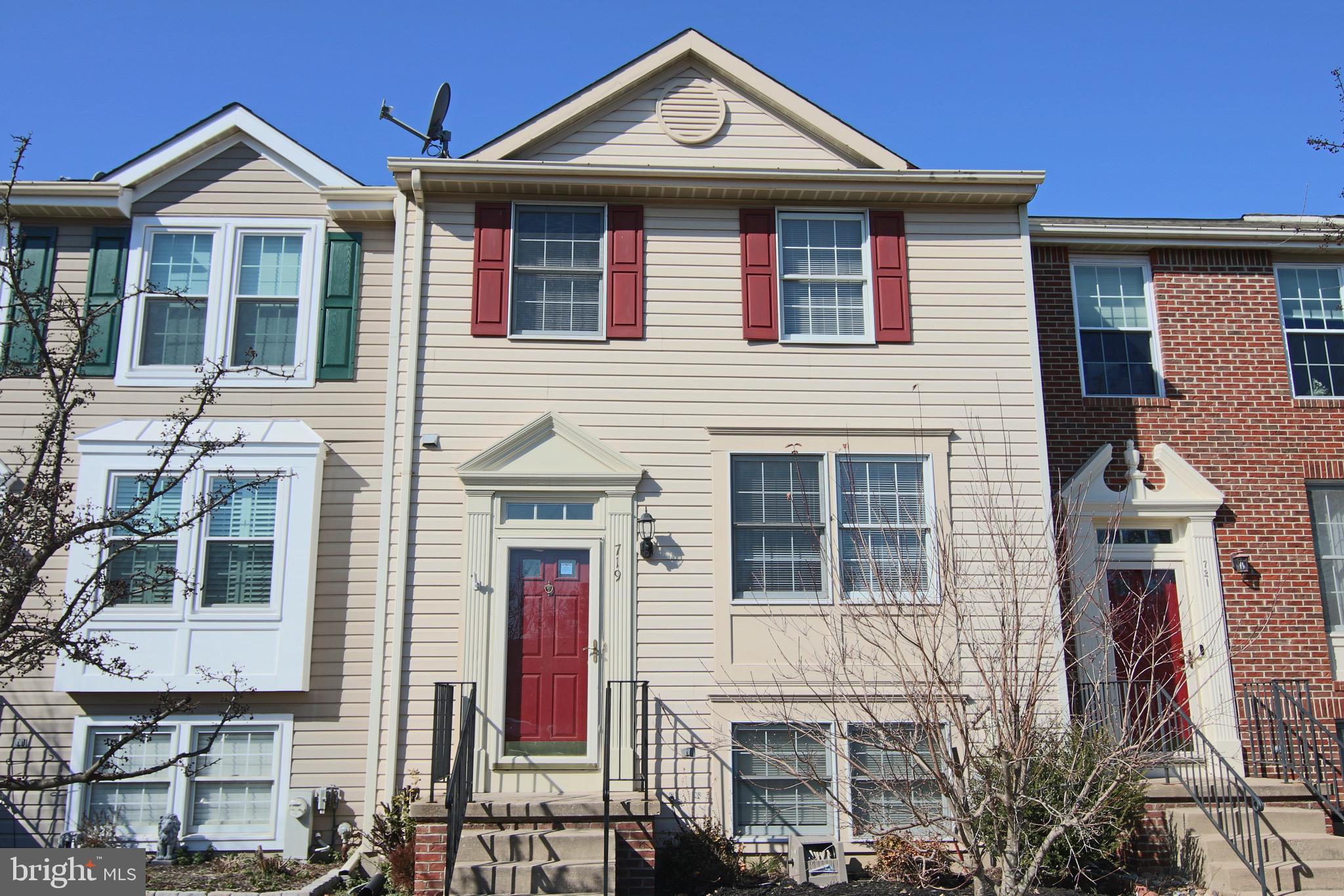 COURTS AT PINEY ORCHARD - Residential