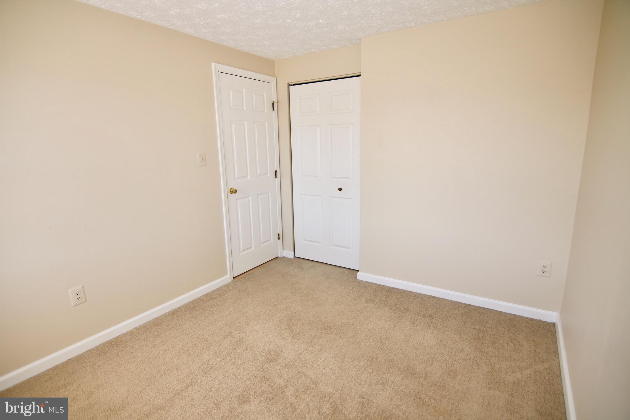 COURTS AT PINEY ORCHARD - Residential