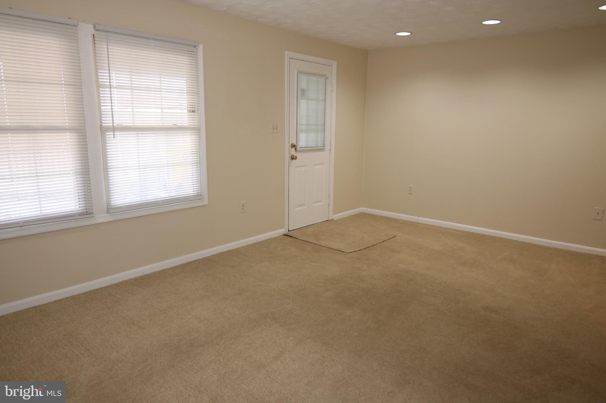 COURTS AT PINEY ORCHARD - Residential