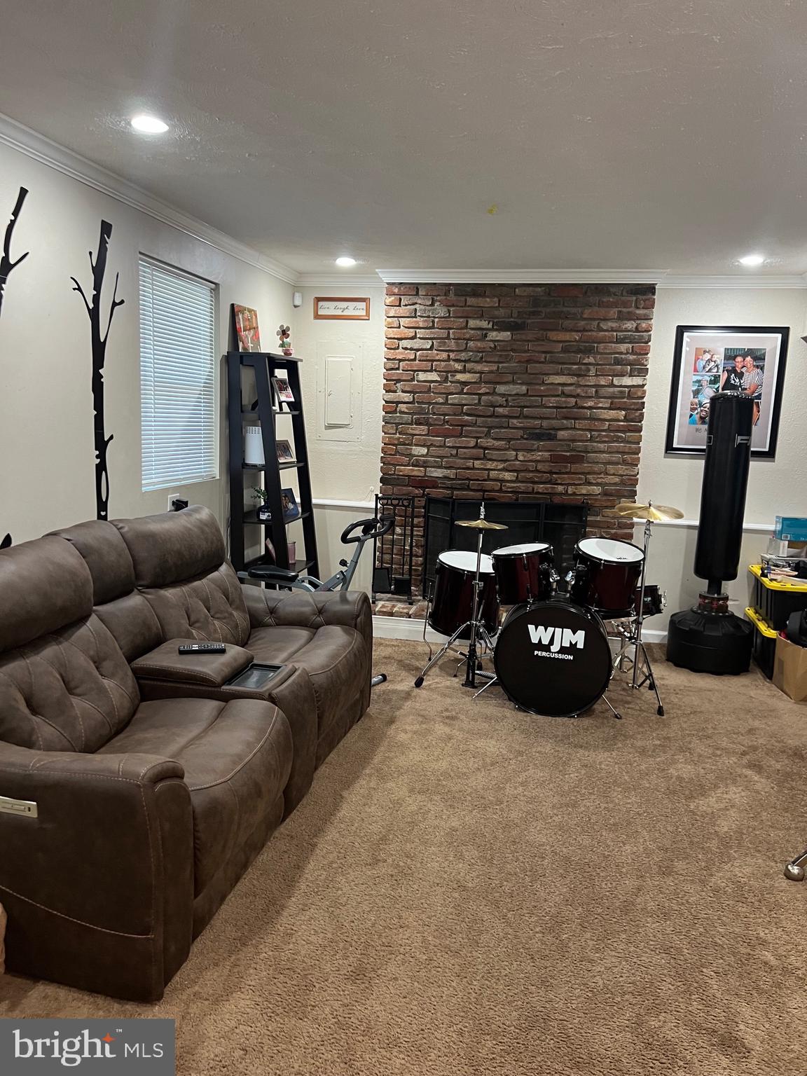 ST CHARLES BANNISTER - Residential Lease