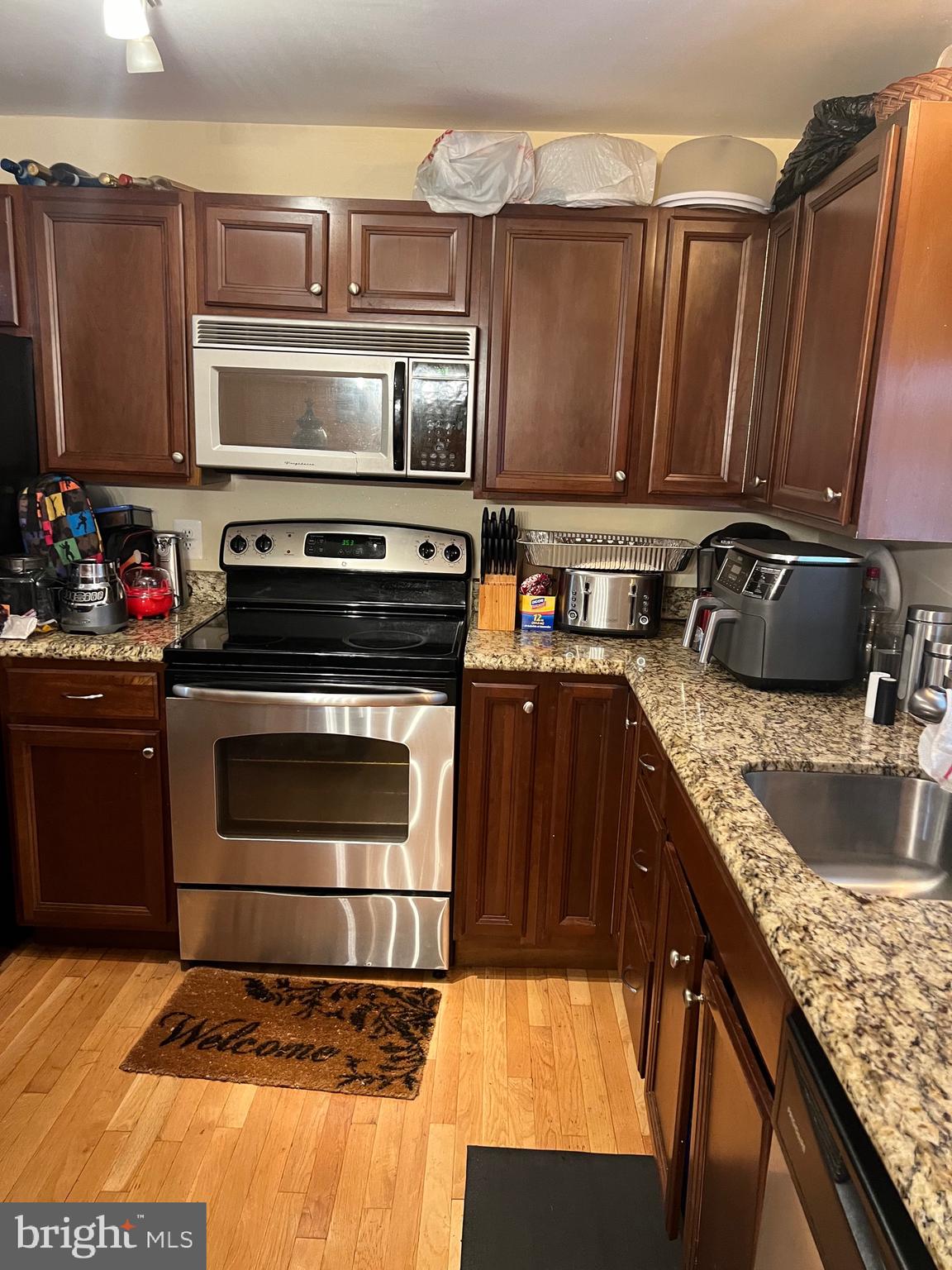 ST CHARLES BANNISTER - Residential Lease