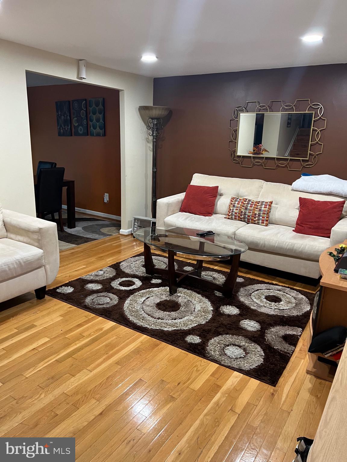 ST CHARLES BANNISTER - Residential Lease