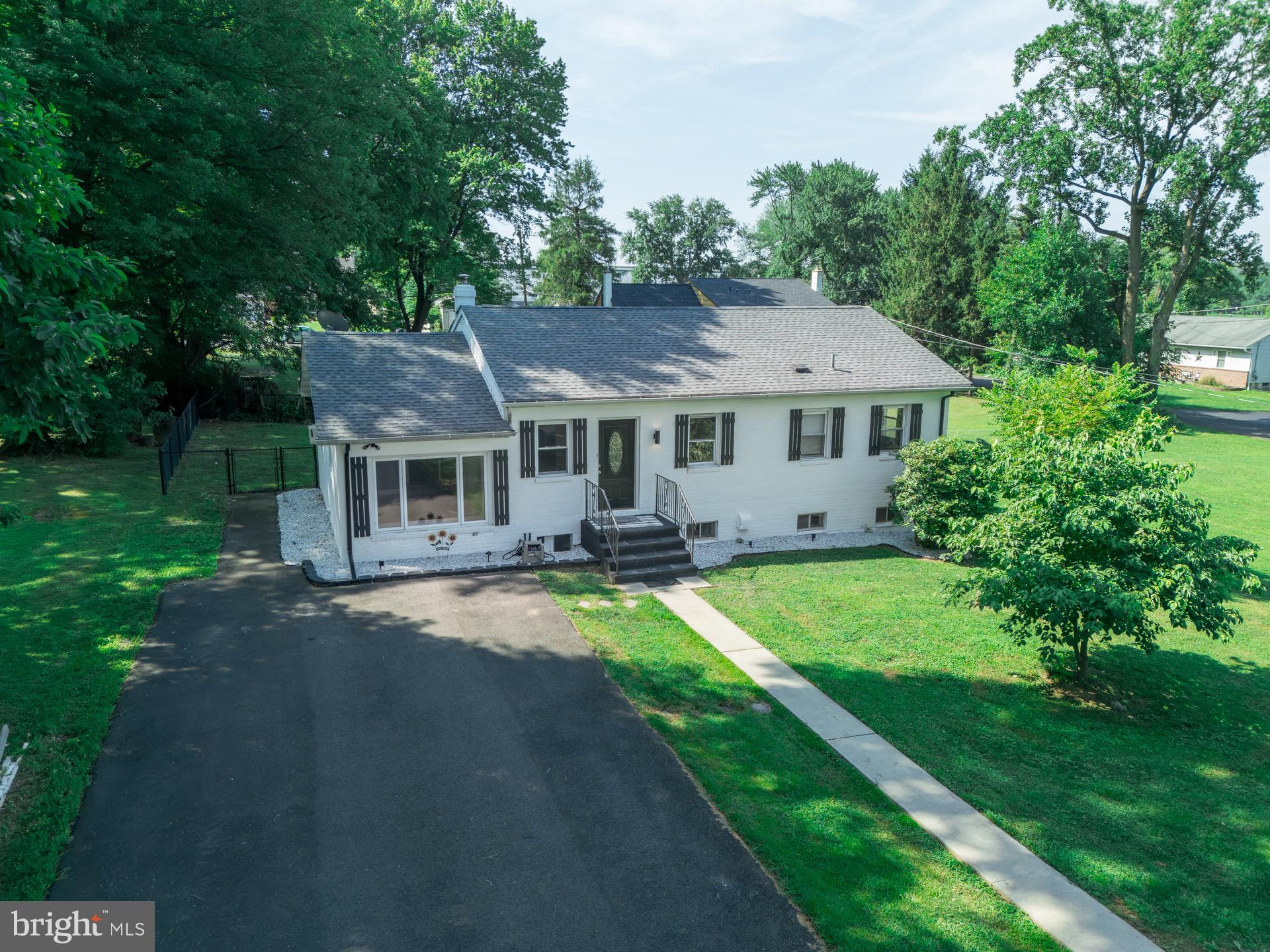 1711 3RD STREET