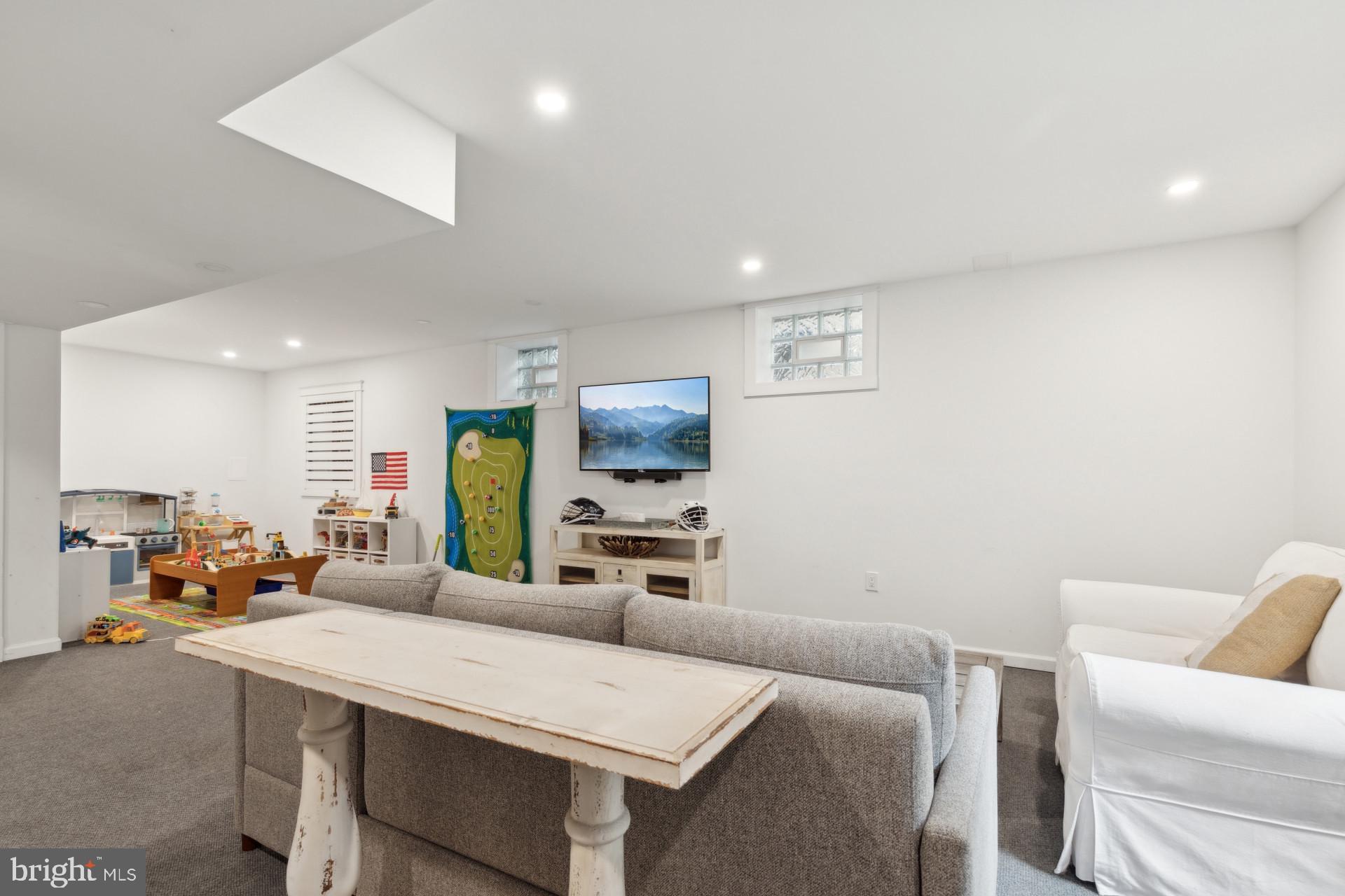 EASTPORT - Residential