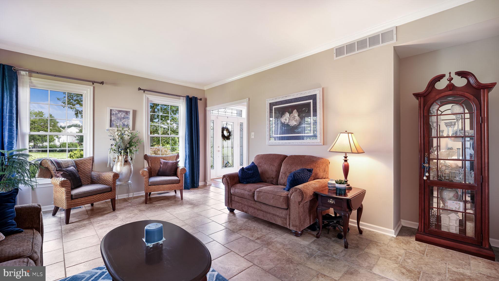 NORTHAMPTON CROSSG - Residential