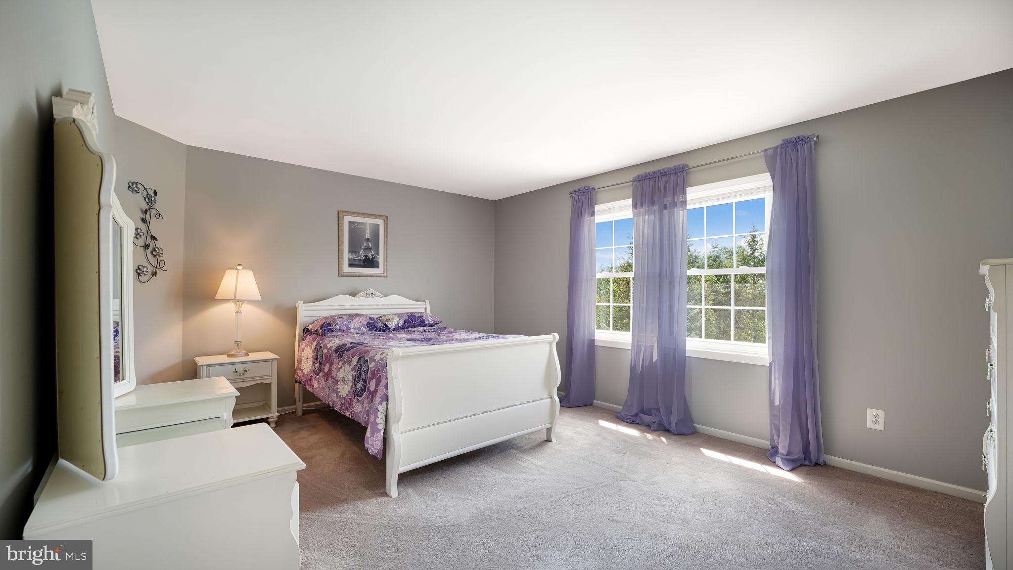 NORTHAMPTON CROSSG - Residential