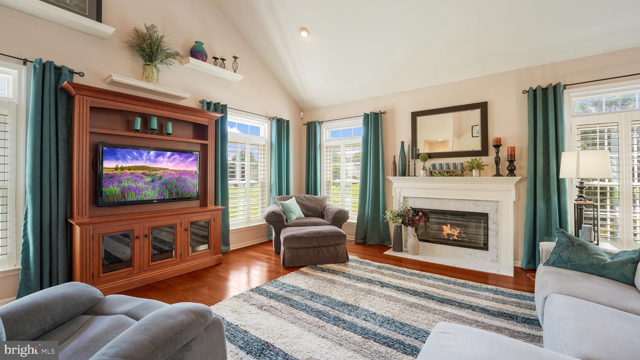 NORTHAMPTON CROSSG - Residential