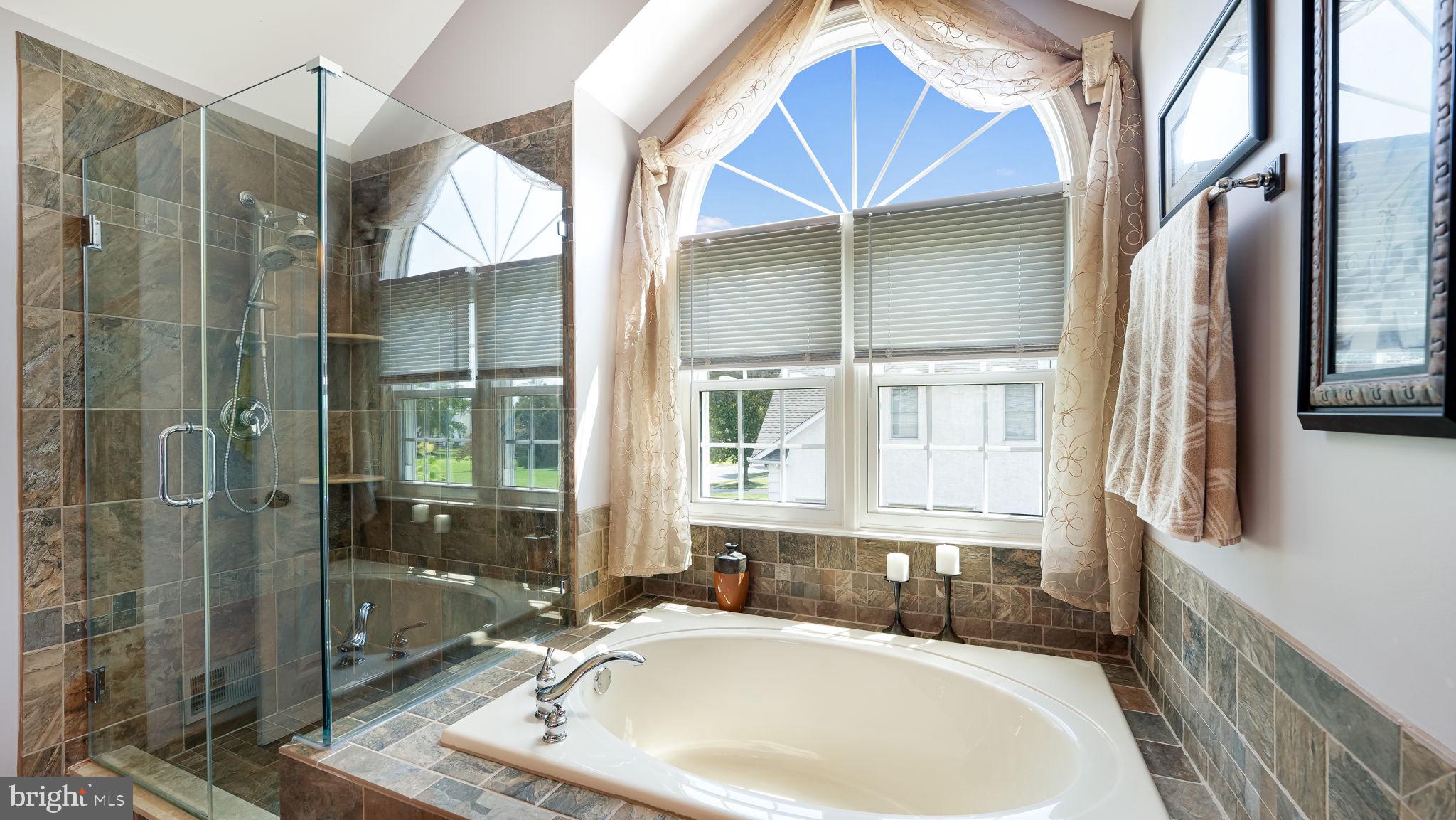 NORTHAMPTON CROSSG - Residential