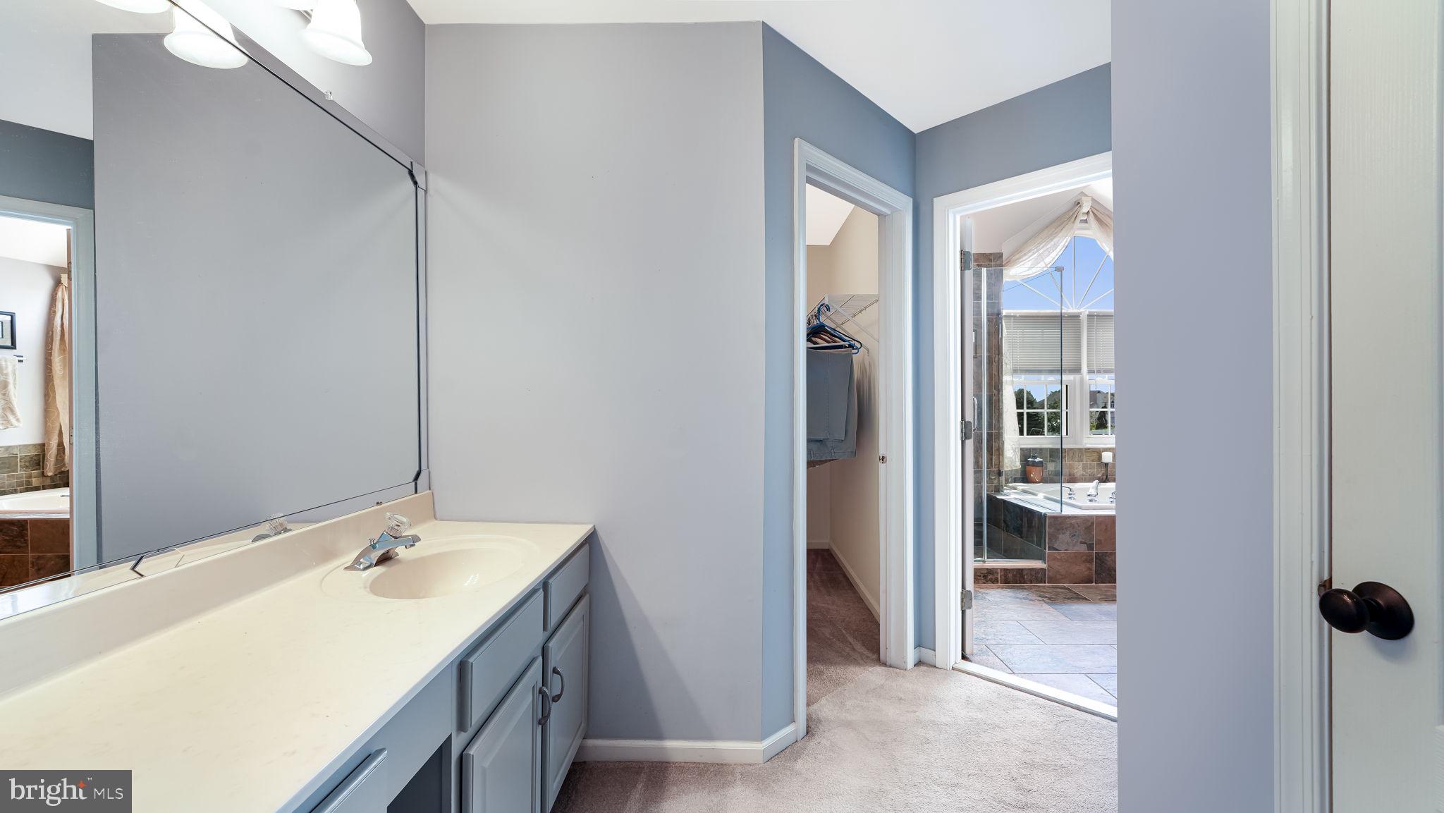 NORTHAMPTON CROSSG - Residential