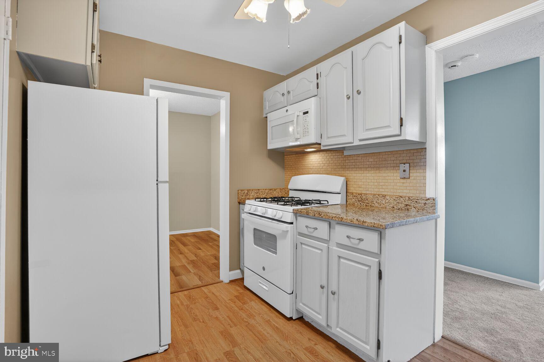 PIMMIT HILLS - Residential Lease