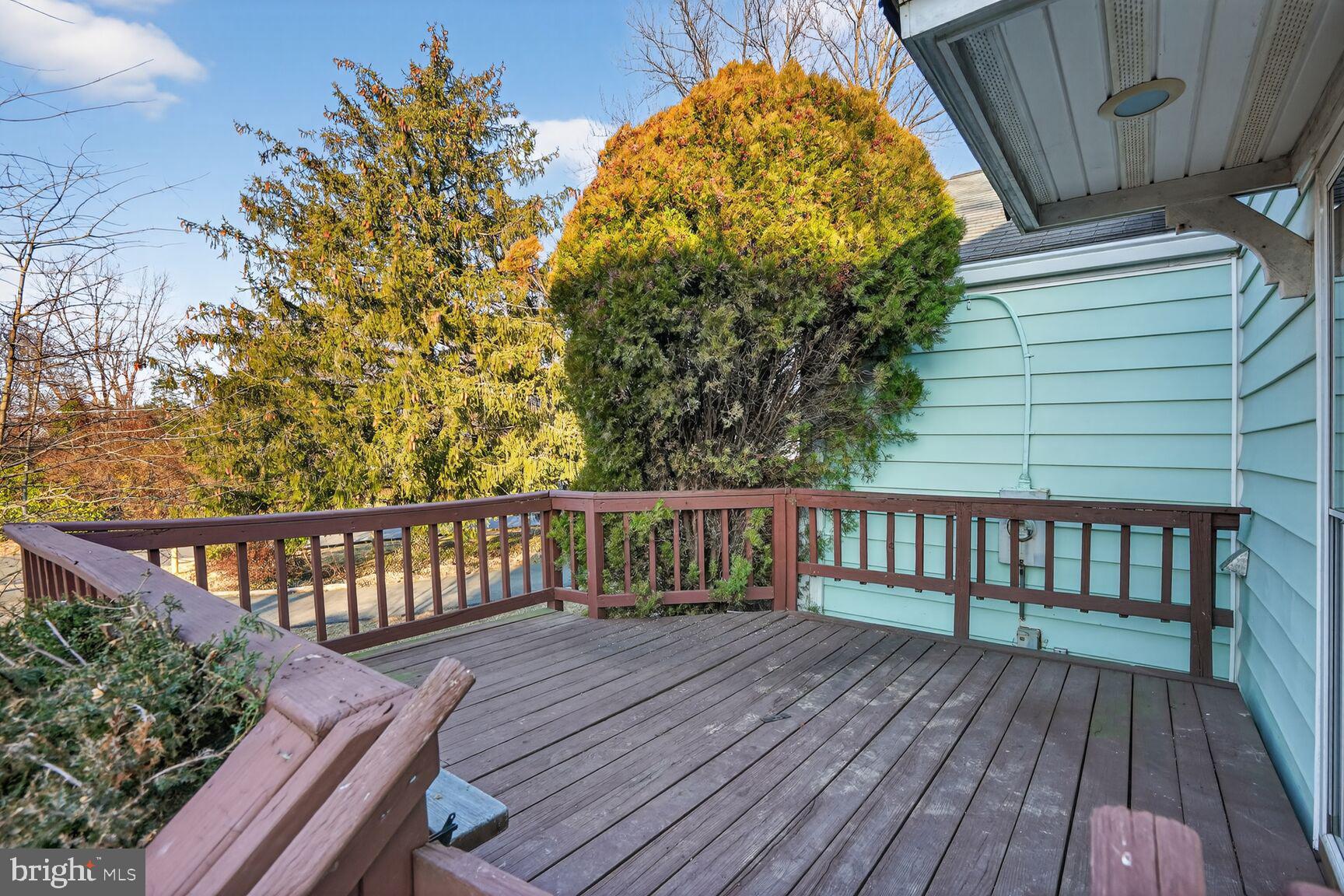 PIMMIT HILLS - Residential Lease