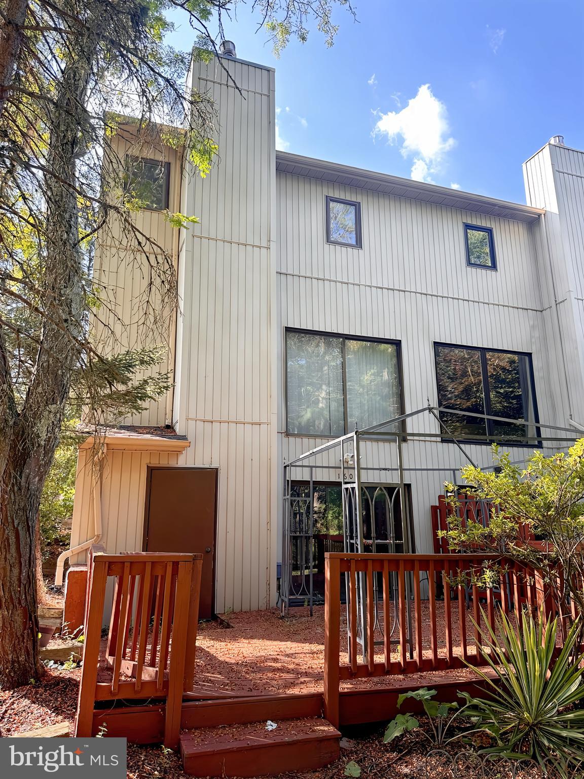 ARROWHEAD - Residential