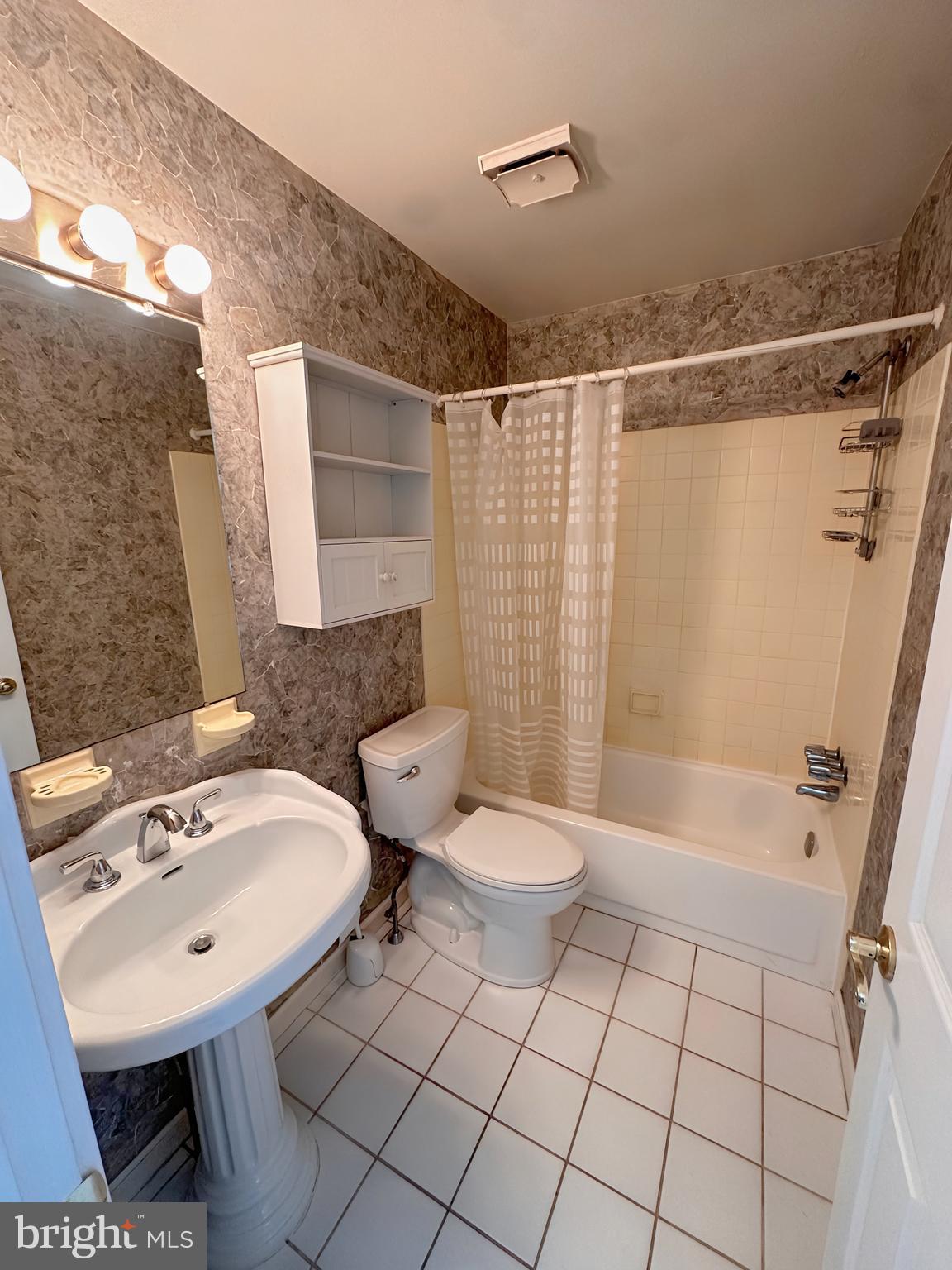 ARROWHEAD - Residential