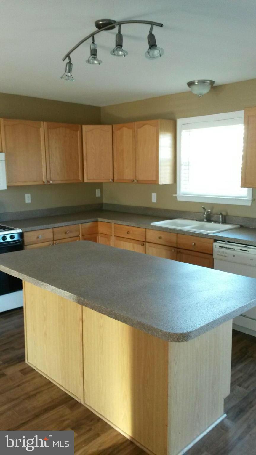 SYCAMORE VILLAGE - Residential Lease