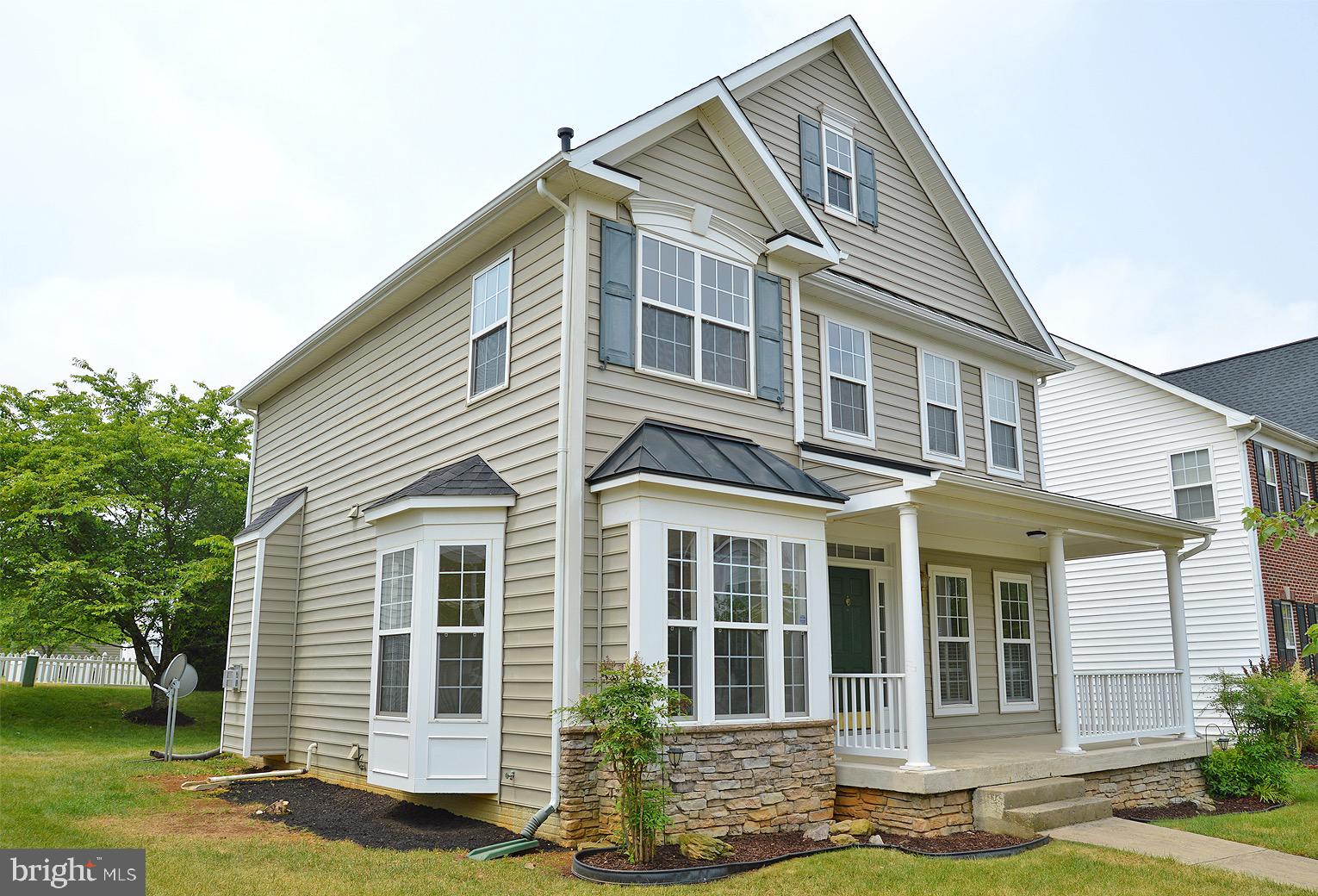 HUNTFIELD - Residential Lease