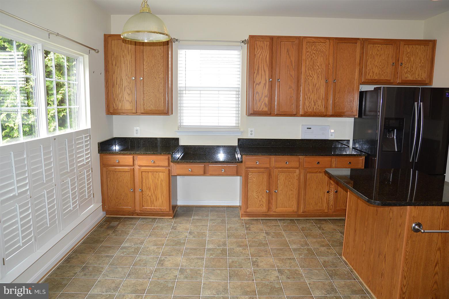 HUNTFIELD - Residential Lease