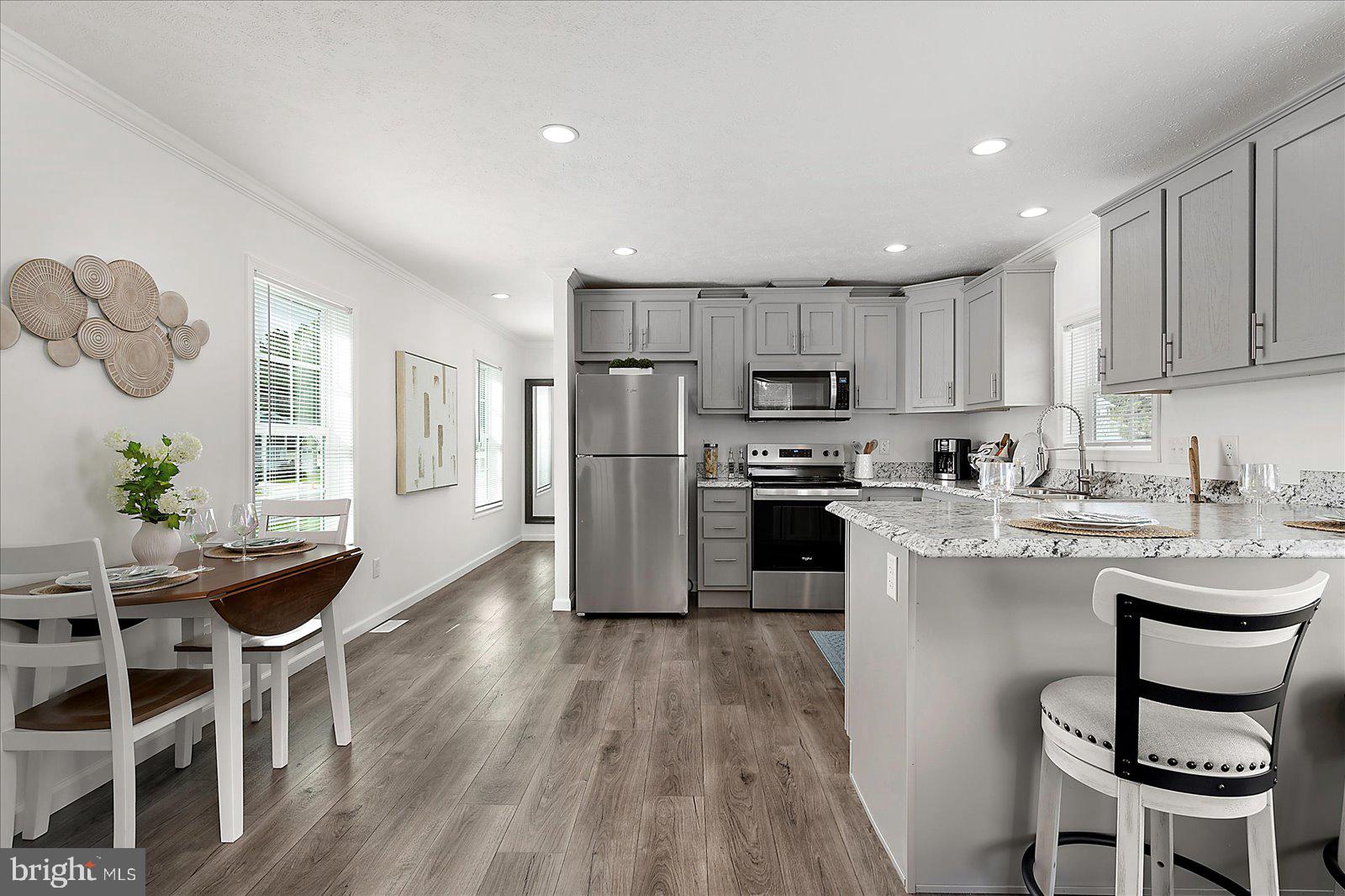 SALT LIFE PARK LLC - Residential