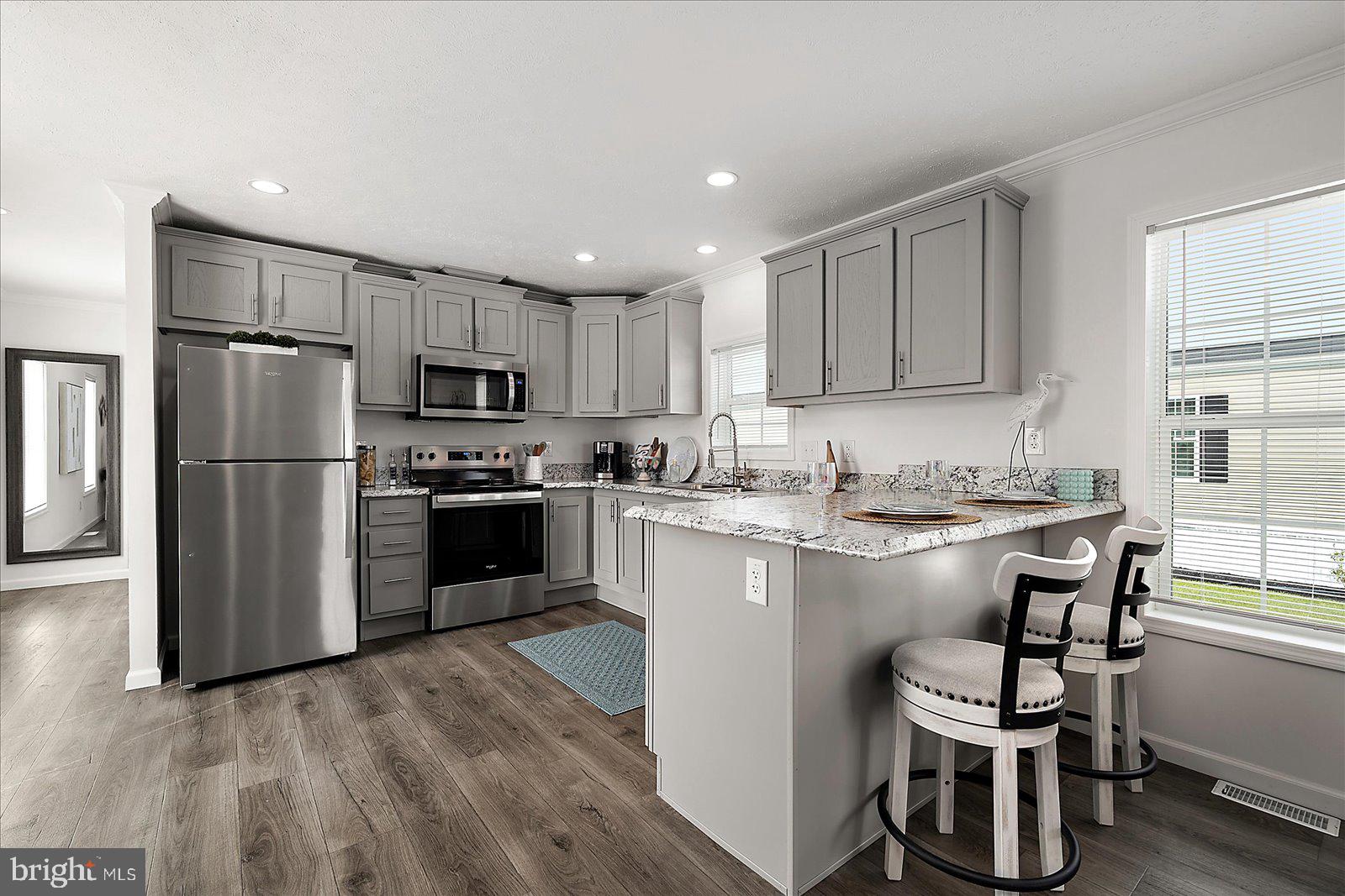 SALT LIFE PARK LLC - Residential